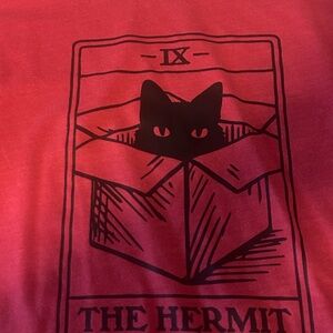 Women's Red Graphic Sweatshirt with Cat Tarot Design